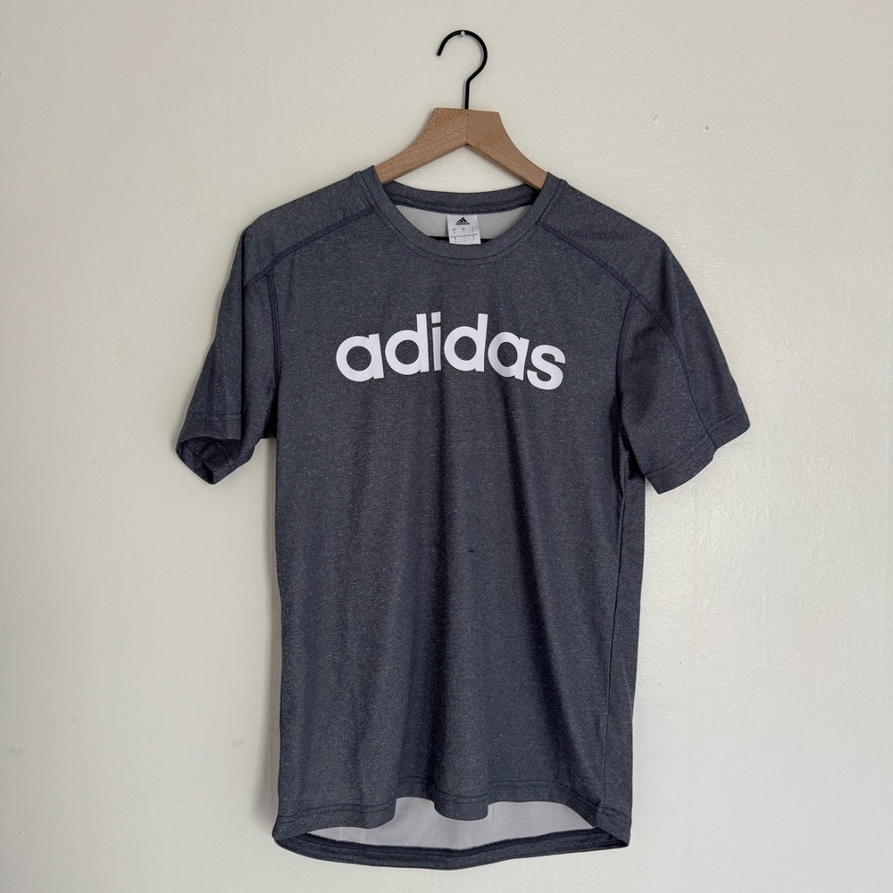 Adidas Gray Short Sleeve Tee with Crew Neck Climalite Size Large NWT
